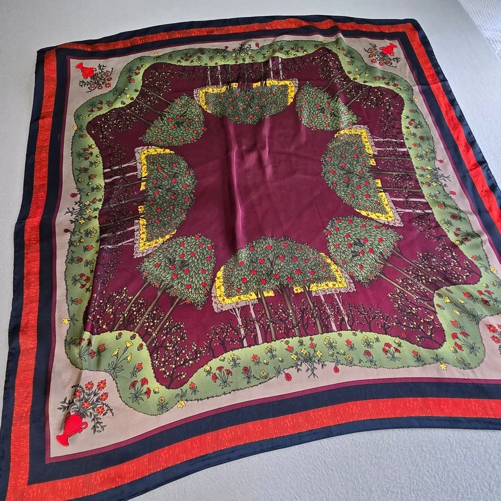 N/A square silk